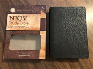 Picture of  NKJV Study Bible  